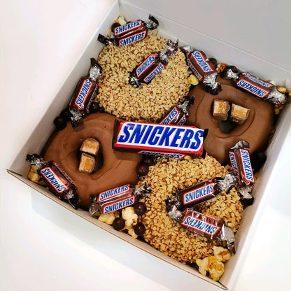 Snickers spurgų dėžutė!